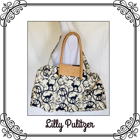 Lilly Pulitzer Handbags - Sale♦️ X-Large Crossbody ”Martini 🍸Monkey